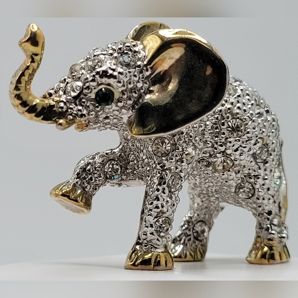 Elephant Rhinestone Green Eye Brooch Gold-tone - Picture 7 of 9